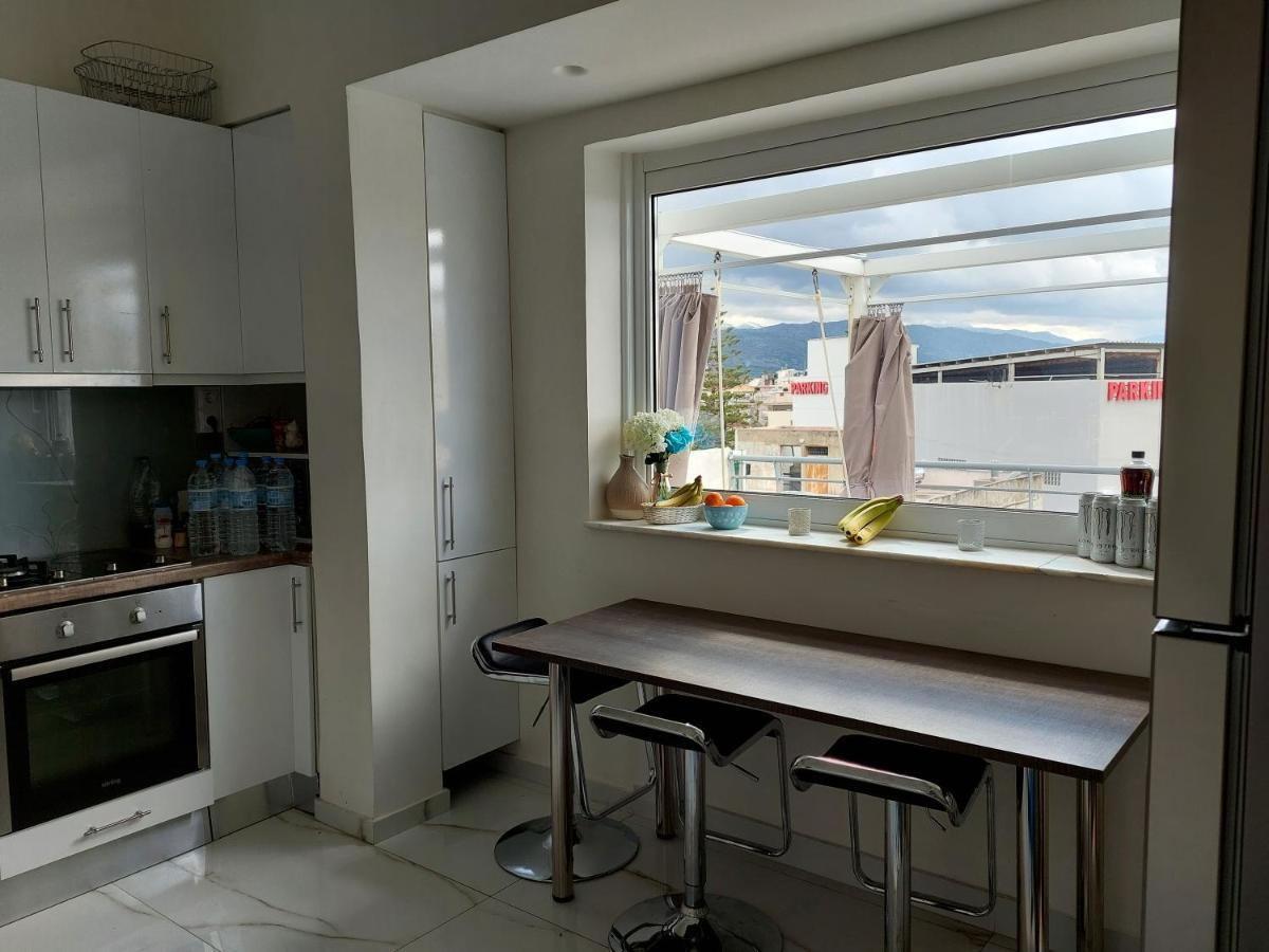 Penthouse Apartment In Chania Heart Chrissi Akti Chania Exterior foto